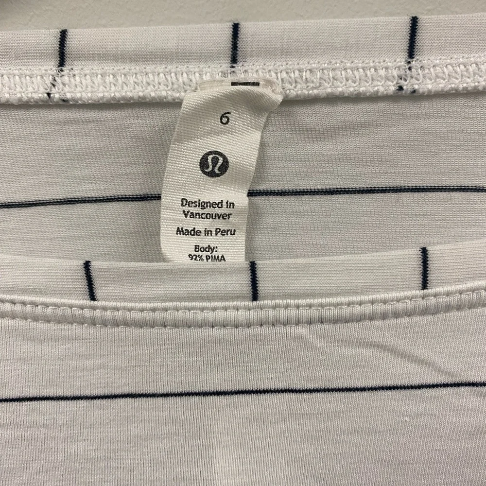 Lululemon Back In Action Long Sleeve Short Serve Stripe White Black Stripe Sz 6